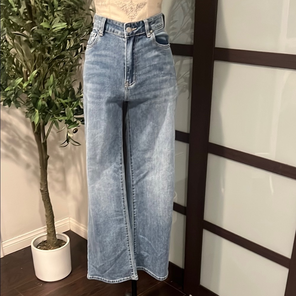 High Rise Light Blue Jeans